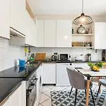 Апартаменты Maisonclaire *